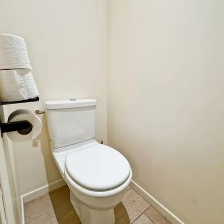 Eglise 2 - Maisonnette Pour 6 A Disneyland Paris Appartement Coutevroult